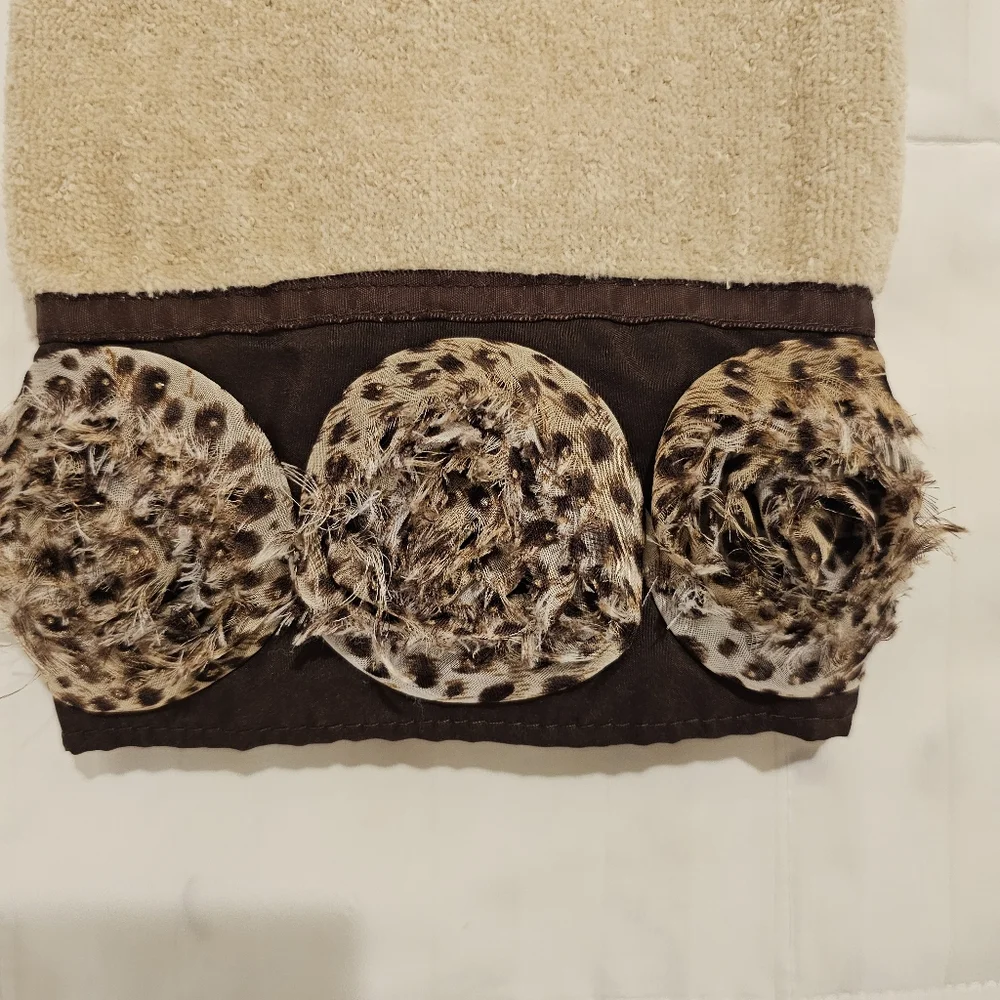 10 towels - 6 Fingertip Towels & 4 Hand Towels 100% Cotton New without t…